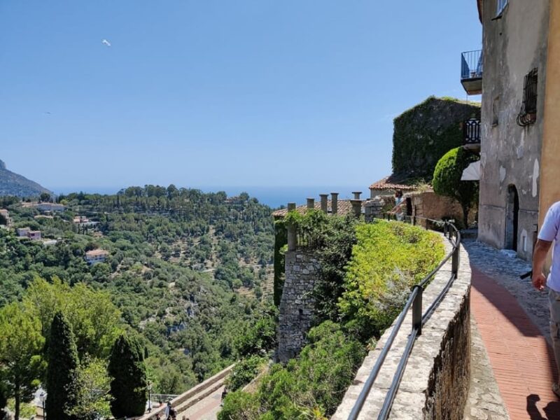 Èze: Walking Tour With a Local Guide - Key Points