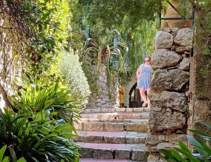 Èze: Walking Tour With a Local Guide - Customer Feedback and Practical Information