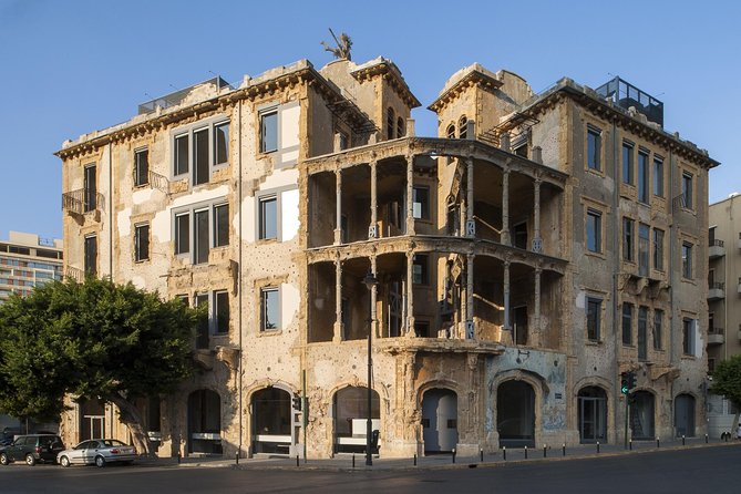Fabulous Beirut Historical Walking Half Day Tour - Admiring the Pigeon Rocks