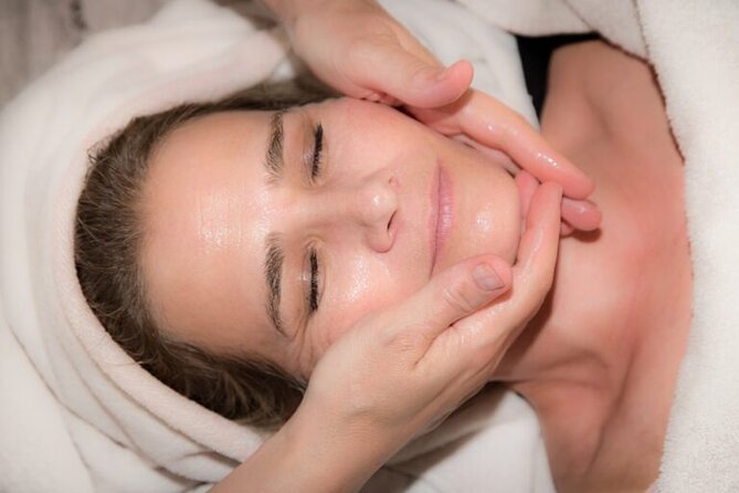 Facial Treatment With Fruits in Pokhara With Hotel Pickup - Skin Benefits of Papaya