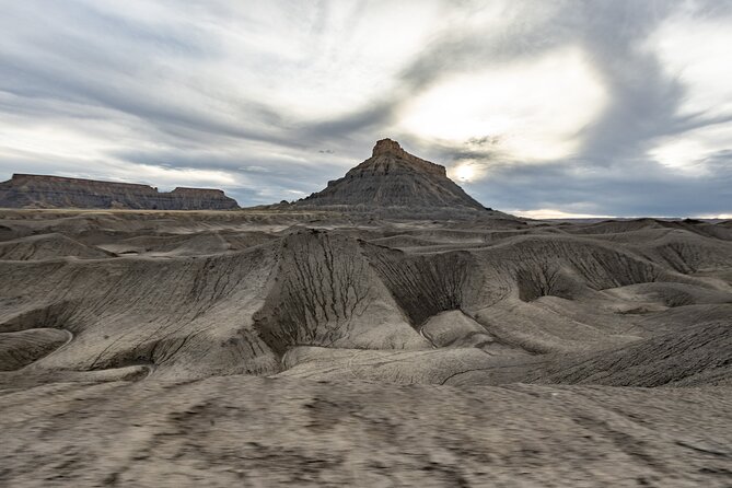 Factory Butte and Moonscape Overlook Guided Tour - Knowledgeable Tour Guides