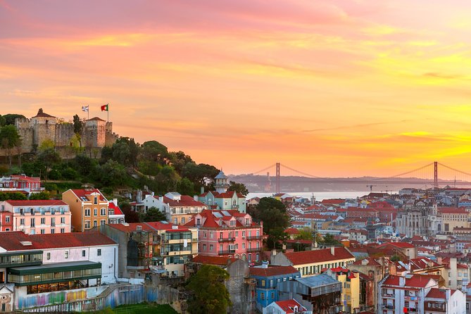 Fado Dinner Show Private Excursion in Lisbon - Inclusions and Logistics