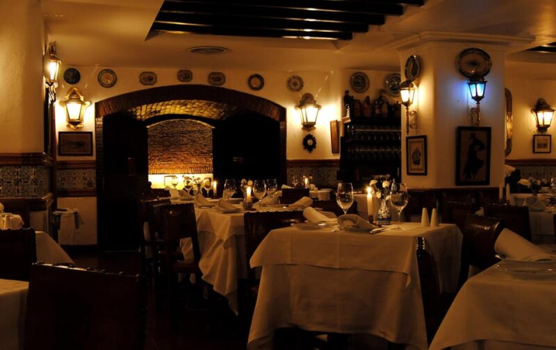Fado Serenade Evening Tour - Experience Highlights