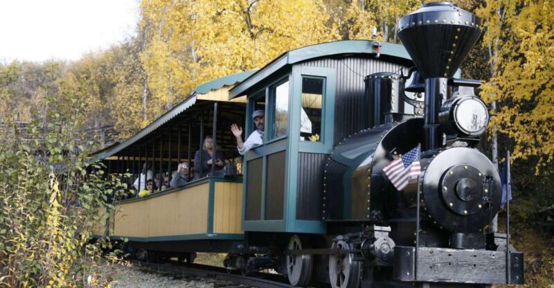 Fairbanks: Gold Dredge 8 Historic Train Tour - Tour Highlights and Inclusions