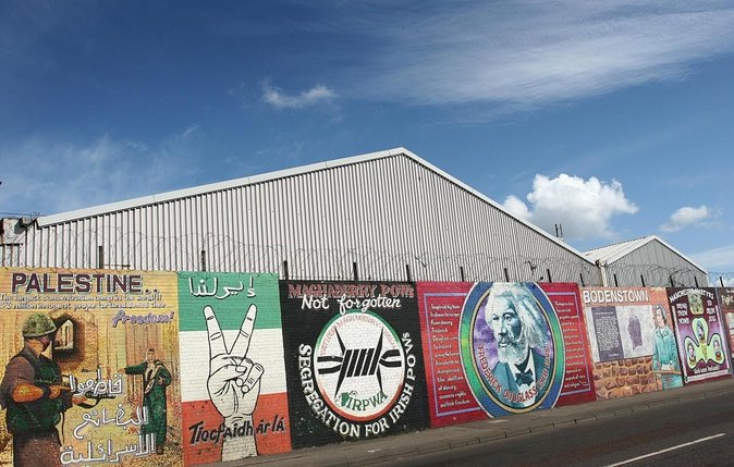 Falls Road Murals Walking Tour With Former Prisoners - Key Points