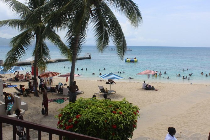 Falmouth Shore Excursion: Doctors Cave Beach Private Tour - Beach Amenities and Activities