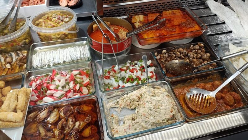 Familly Friendly Tour: Tailored Tapas & Scavenger Hunts! - Customization and Preferences