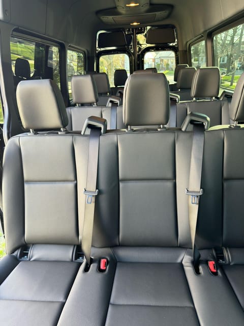 Family And Group Airport Transfer - Customer Commitment