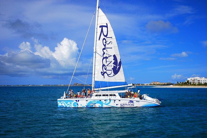 Family Catamaran & Snorkeling Cruise Turks & Caicos - The Atmosphere Onboard