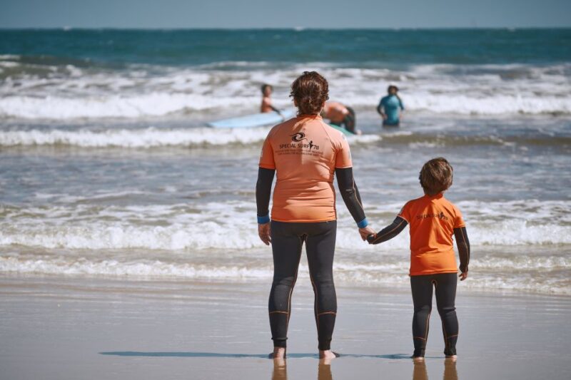 Family/Children Surf Lesson - Instructor Qualifications