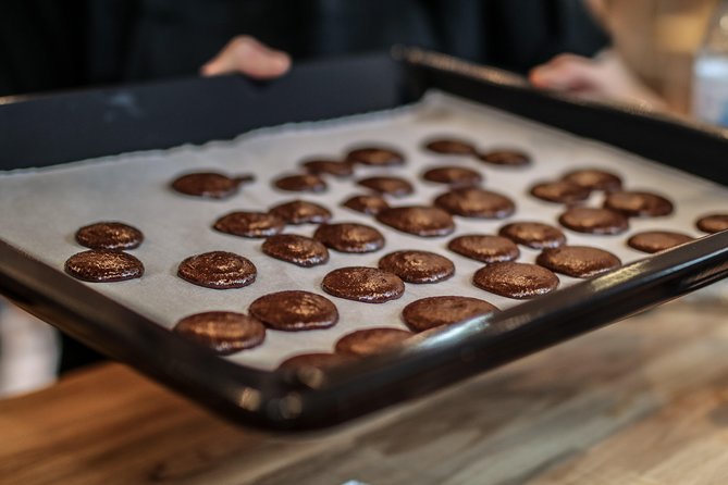 Family Experience-Macaron Bakery Class at Galeries Lafayette - Age and Group Requirements