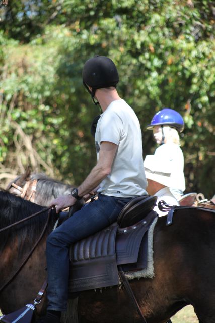 Family Fun With Peruvian Paso Horses: Ride, Feed, and Bond - Included Amenities and Services