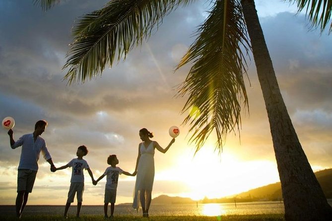 Family Photo Session With Professionally Edited Pictures - Accessories and Customizations
