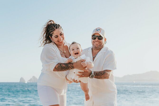 Family photo shoot on beach monuments - Key Points
