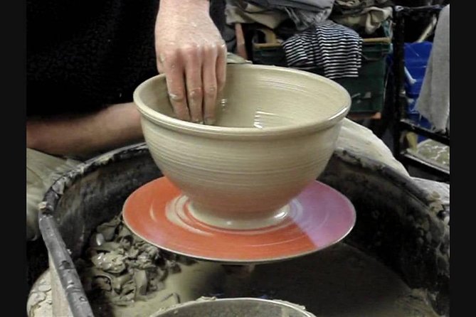 Family Pottery Class in Bronte Harbour, Oakville, Ontario - Location and Accessibility