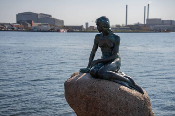 Family Tour of Copenhagen Old Town, Nyhavn With Boat Cruise - Frequently Asked Questions