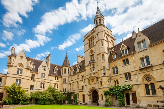 Famous Alumni Quest Experience in Oxford - Group Booking Guidelines
