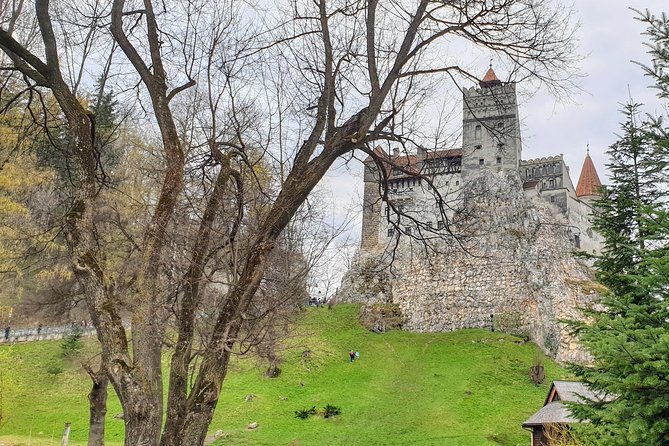 Famous Castles Peles & Bran | Attentive Guide | PrivateTour - Private Transportation