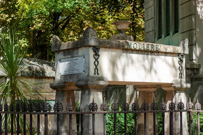 Famous Graves of Père Lachaise Cemetery Guided Tour - Tragic Histories and Little-Known Facts