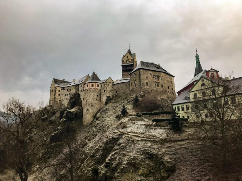 Famous Spa Town Karlovy Vary & Castle Loket From Prague - Itinerary Highlights