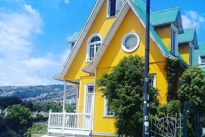 Famous Valparaíso! Premium Walking Tour With a Native Guide - Tour Highlights