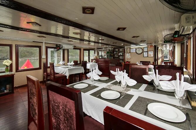Fantasea Cruise 3 Days 2 Nights On Boat - Dining and Catering