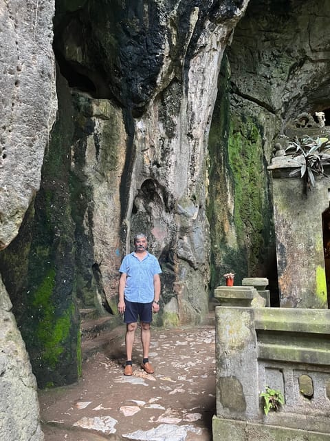 Fantastic Day With Marble Mountain and Hoi an Night Tour - Dinner and Nightlife