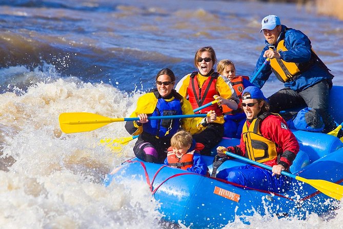 Far Flung Adventures Rio Grande Racecourse - Family-Friendly Rafting