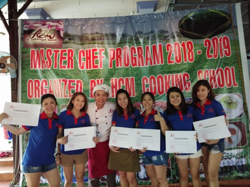 Farm-to-Table Full-Day Cooking Class & Cu Chi Tunnels - Exploring the Cu Chi Tunnels