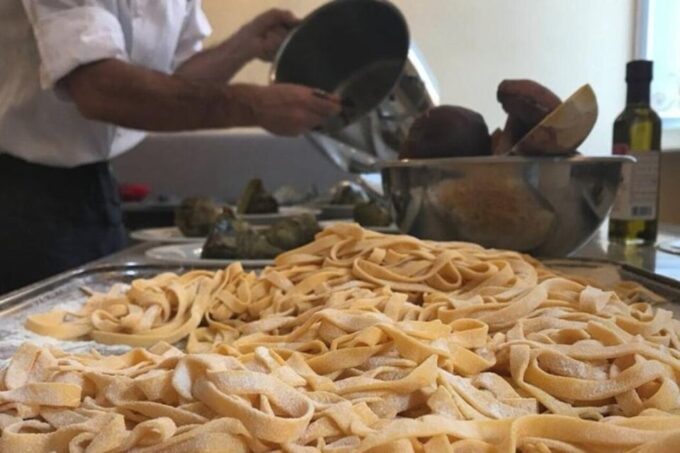 Farmers Market Shopping and Roman Full Course Class - SHARED - Included in the Experience