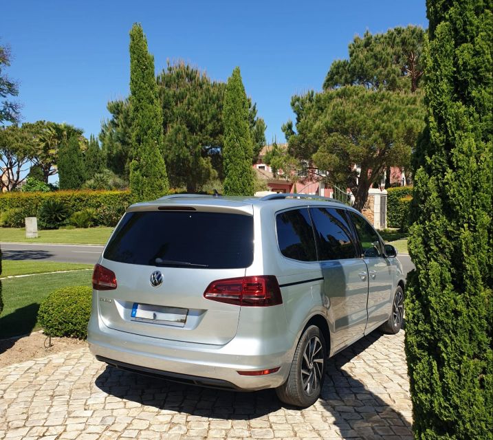 Faro Airport: Private Transfer to Ferragudo & Sagres - Driver and Vehicle Information