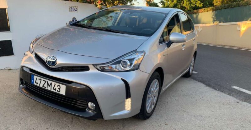 Faro Airport: Private Transfer With Options To or From Lagos - Vehicle and Driver Information