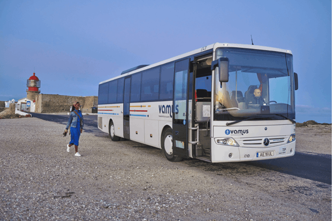 Faro Airport: Seamless Travel on Bus To/From Albufeira - Passenger Support