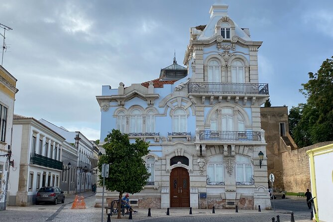 Faro Family Adventure Tour to Learn History and Hidden Gems - Exploring the Igreja Da Ordem Terceira