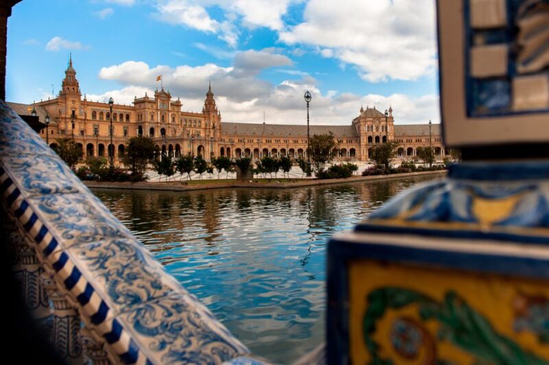 Fascinating Seville Full-Day Sightseeing Tour - Key Points