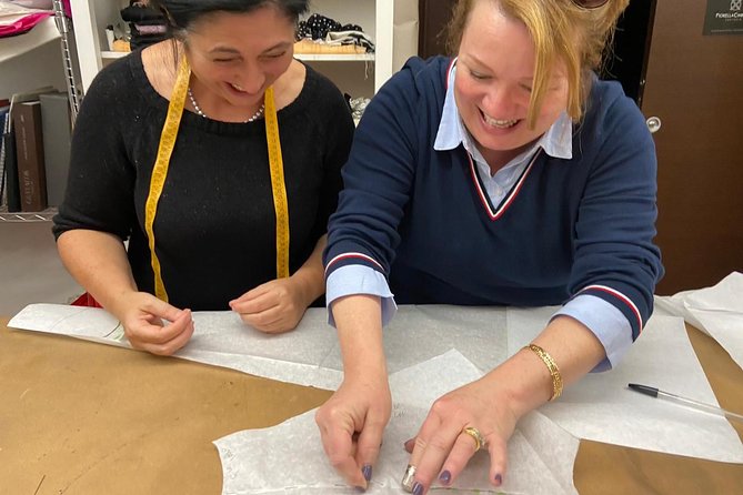 Fashion Workshop in Atelier and Fashion District Tour - Identifying High-Quality Fashion Pieces