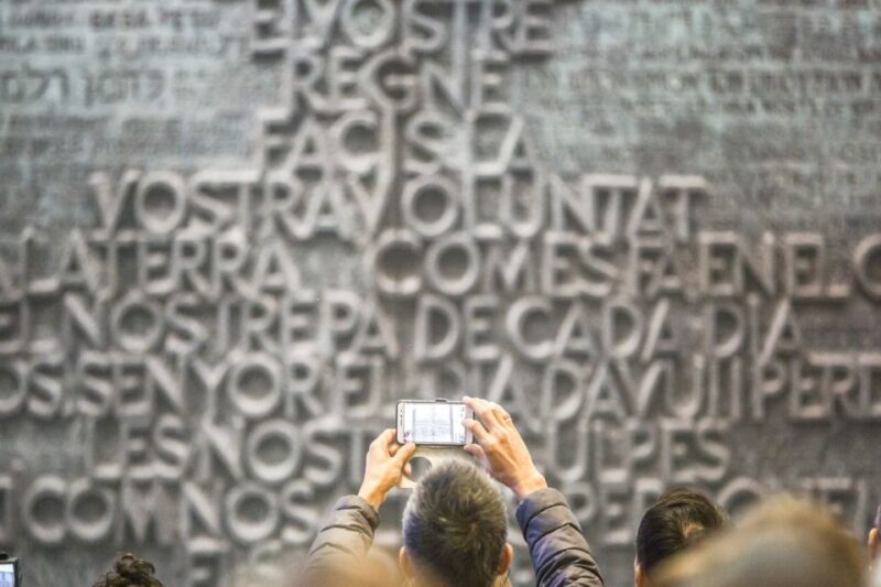 Fast-Track Access: Sagrada Familia 1.5-Hour Guided Tour - Dress Code and Security