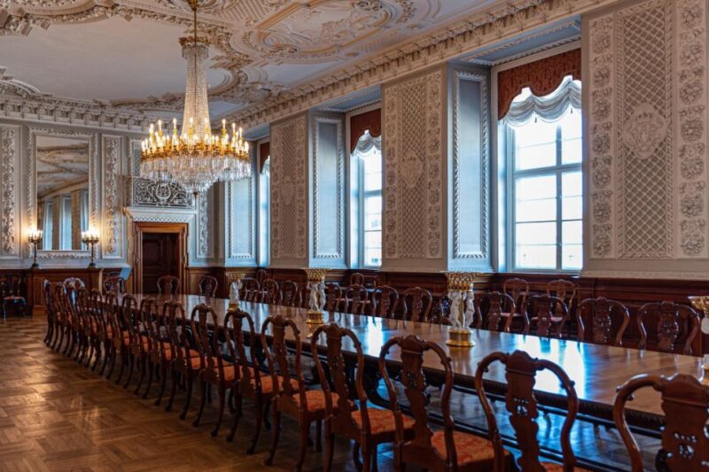 Fast-Track Christiansborg Palace Copenhagen Private Tour - Experience Highlights