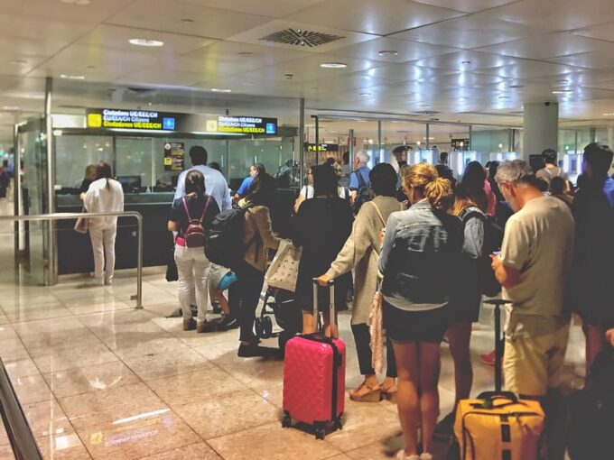 FAST TRACK SERVICES TAN SON NHAT AIRPORT (HCM) | NO WAITING - Maximizing Your Airport Experience