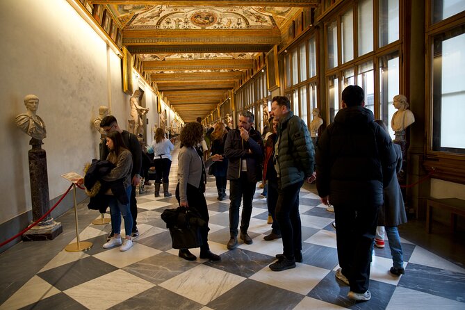 Fast Track Tickets for the Uffizi Gallery in Florence - Meeting and Pickup