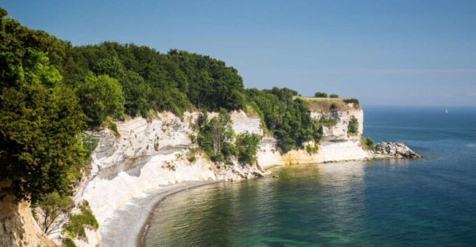 Fast-Track UNESCO Stevns Klint - Copenhagen Day Trip by Car - Visiting Valloe Castle