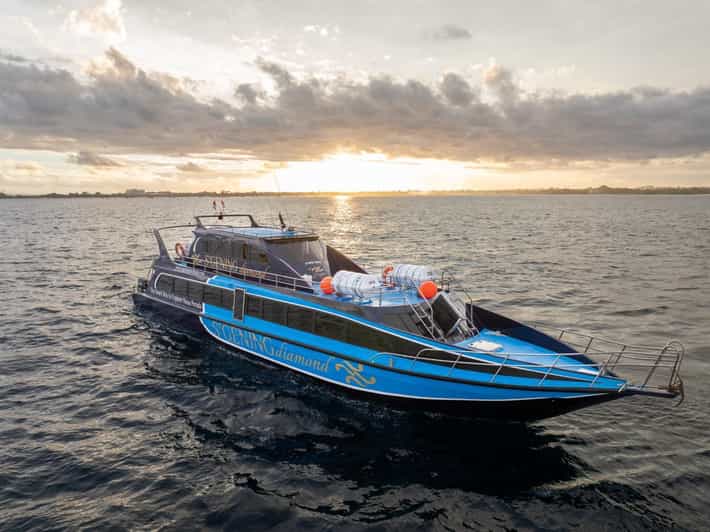 Fastboat Transfer One Way to Gili Islands Lombok - Route and Duration
