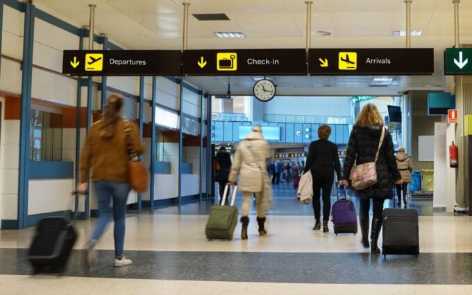 Fasttrack Cam Ranh International Airports (SIM 4GB Option) - Airport Assistance