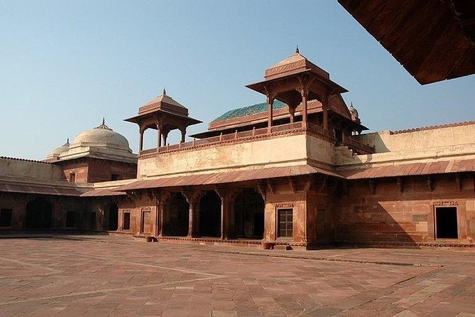 Fatehpur Sikri Guided Tour Beyond Routine - Exploring Fatehpur Sikris Grandeur