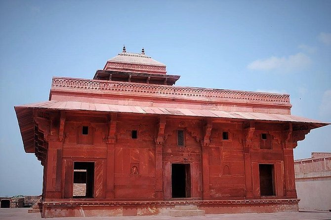 Fatehpur Sikri Guided Tour Beyond Routine - Taking in the Art Historians Insights