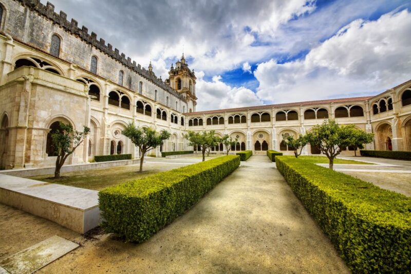 Fátima, Batalha & Obidos Day Trip - Tour Overview