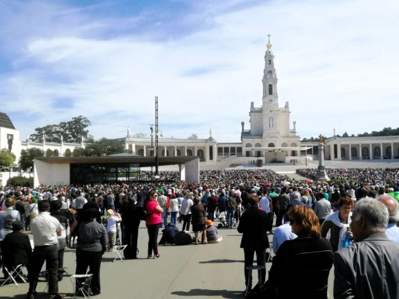 Fátima: Highlights of the Pilgrims in a Half-Day Private Tour - Key Points