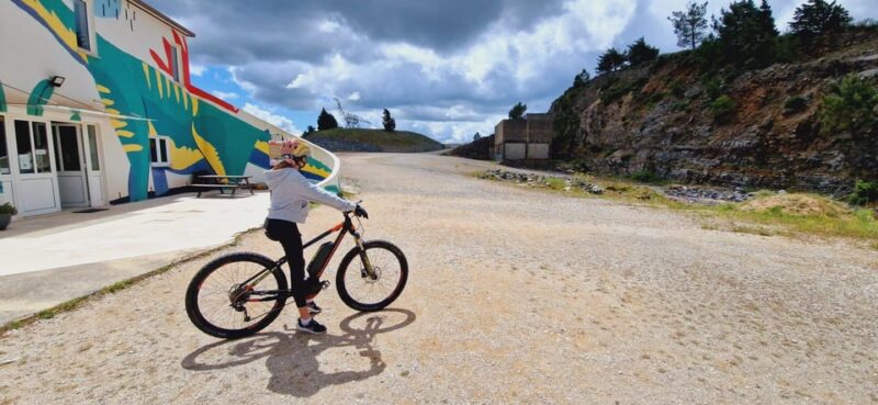 Fátima: Jurassic E-bike Tour - Equipment and Inclusions