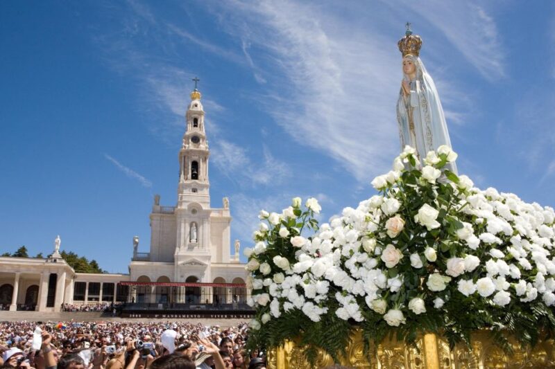 Fatima / Nazare / Obidos - Booking and Language Options