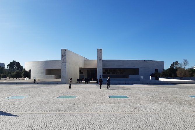 Fátima / Nazaré / Óbidos Tour - Pricing and Cancellation Policy